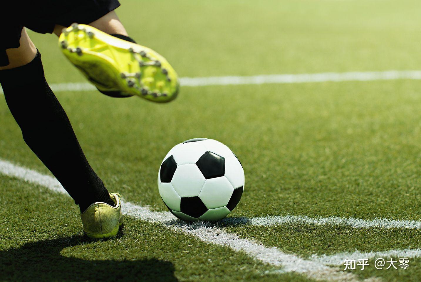 官方：恰尔汗奥卢当选国米10月队内最佳球员