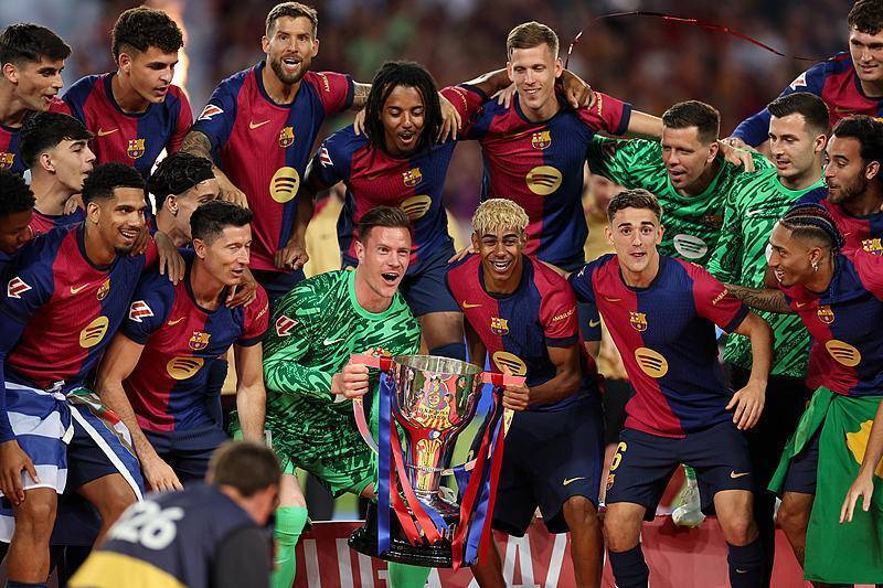 校友活动 ｜ 上海海事大学校友高尔夫俱乐部在全国翰林杯总决赛中斩获佳绩