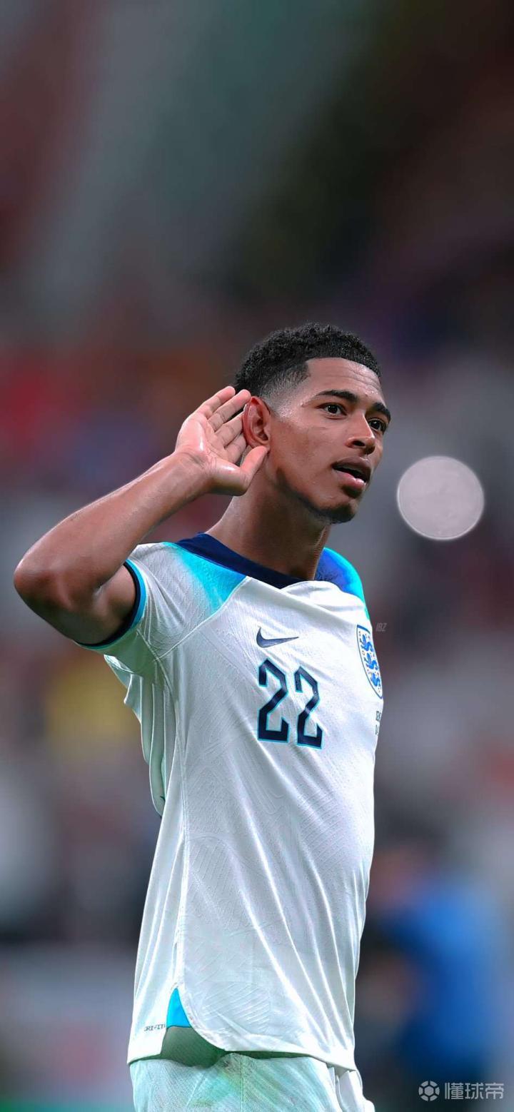 真的怪法老？萨拉赫近4场比赛未首发利物浦不败，此前3连败