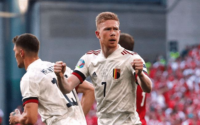 亚利桑那响尾蛇队在 2025 季后赛期间遭遇凤凰城历史最高温，球场空调全力运作