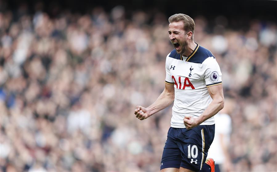 我懂用户晒视频：疑似泰山球迷看亚冠试图进入国安看台未果